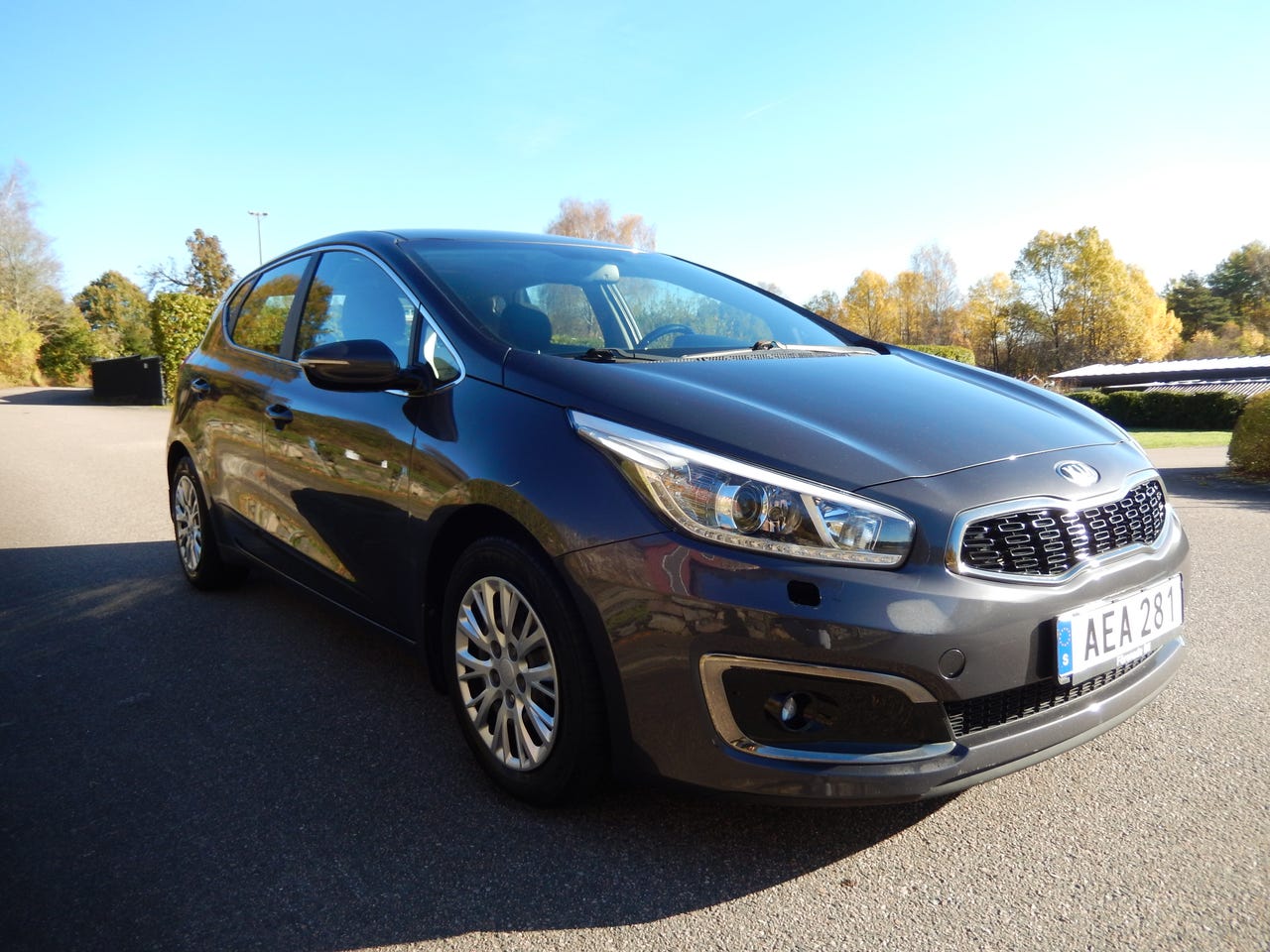 Kia Ceed 2016 – bild 1 av 6