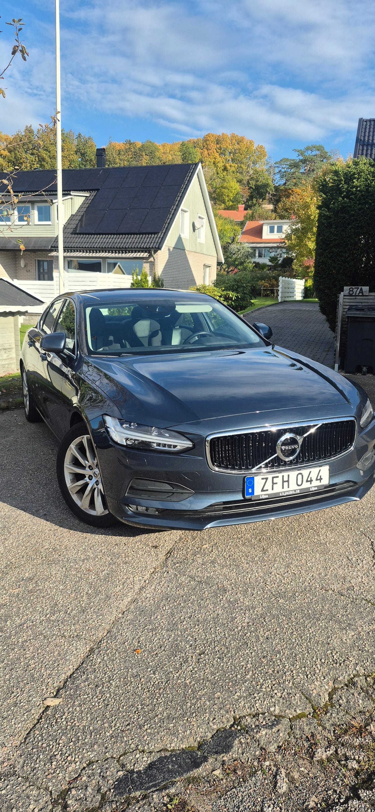 Volvo S90 2018 – bild 1 av 5
