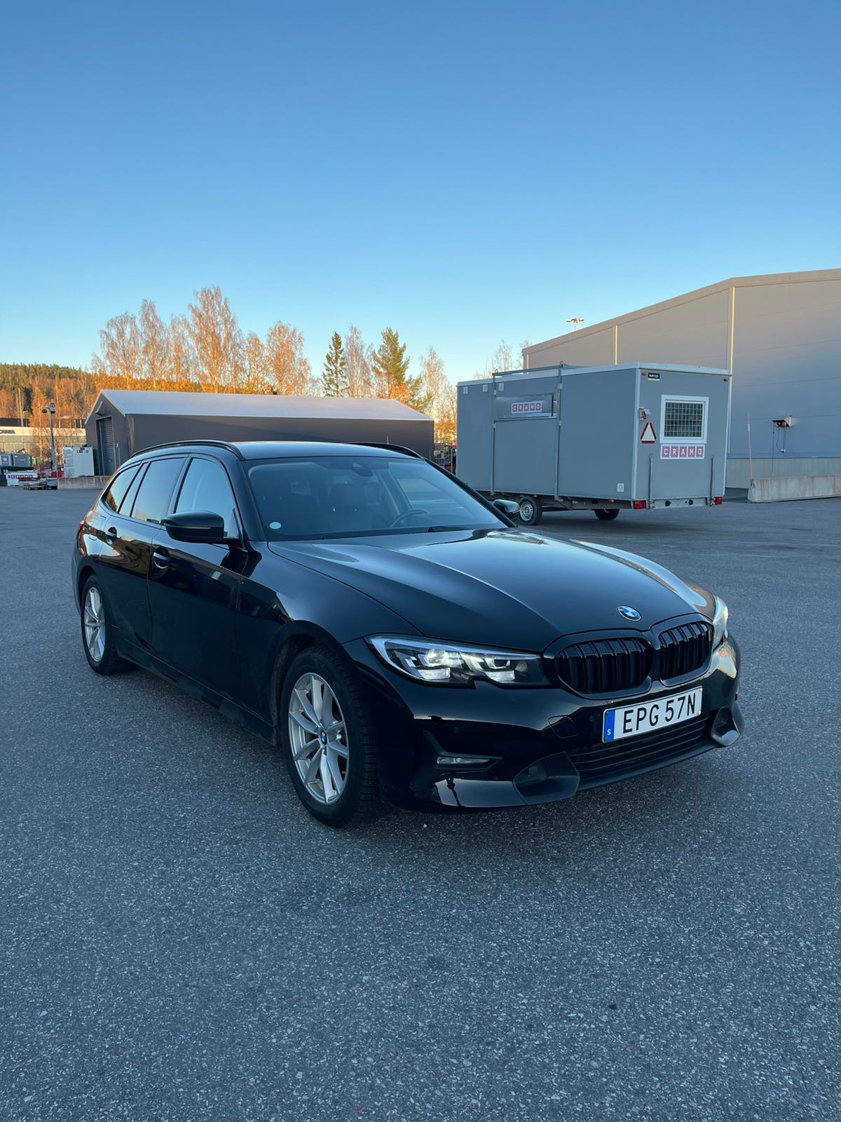 BMW 320d 2020 – bild 1 av 11
