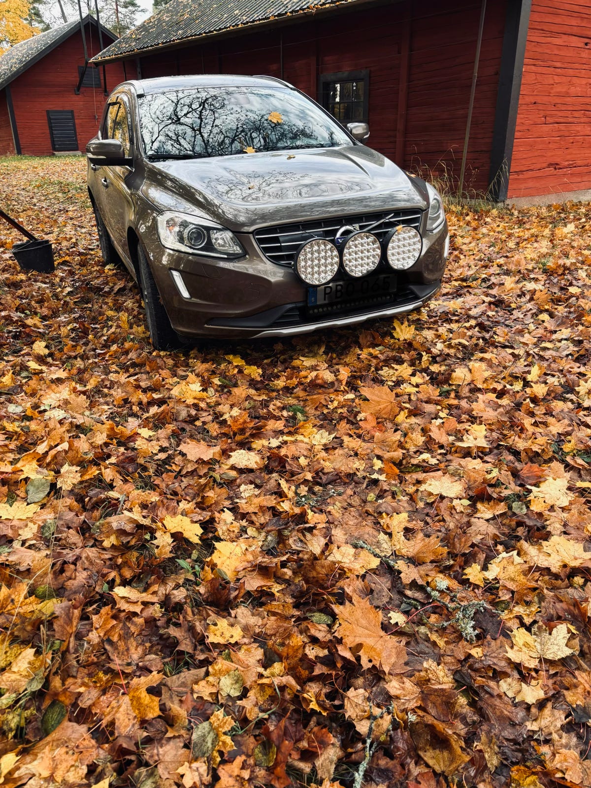 Volvo XC60 2017 – bild 1 av 2