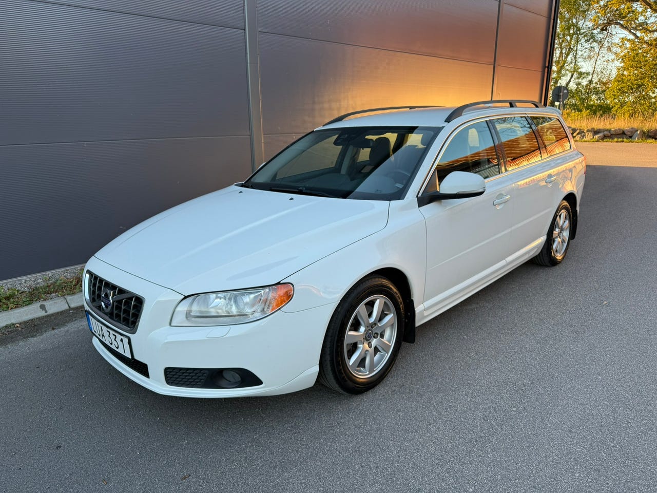 Volvo V70 2012 – bild 1 av 11