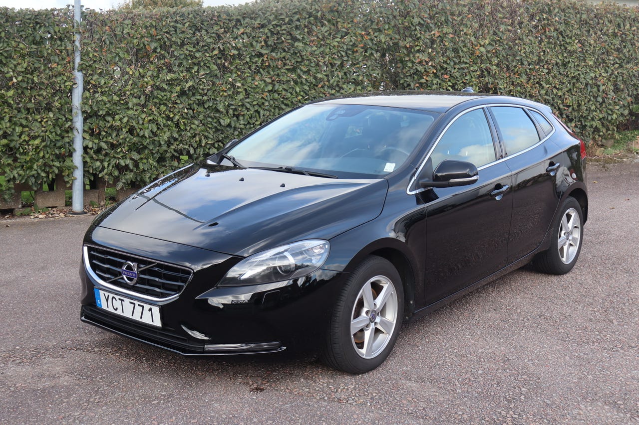Volvo V40 2016 – bild 1 av 9