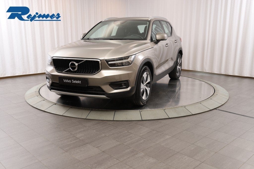 Volvo XC40 2021 – bild 1 av 24