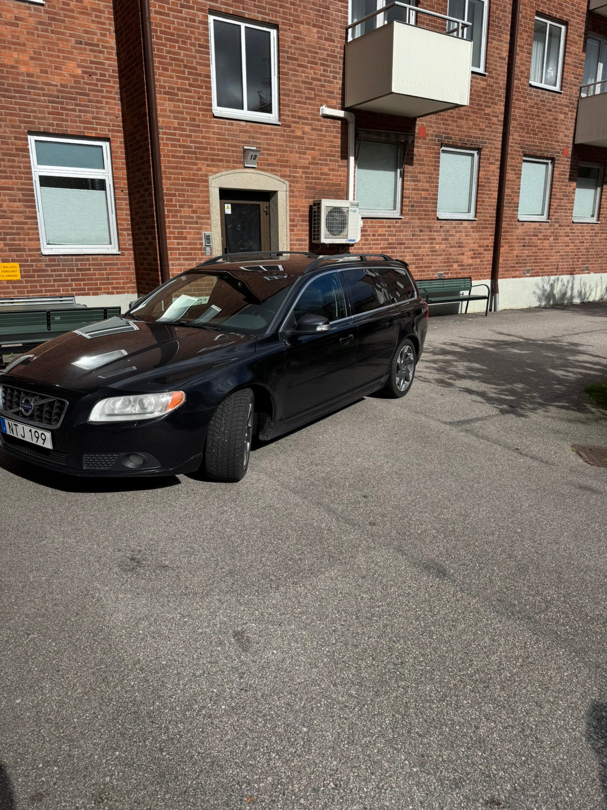 Volvo V70 2011 – bild 1 av 10