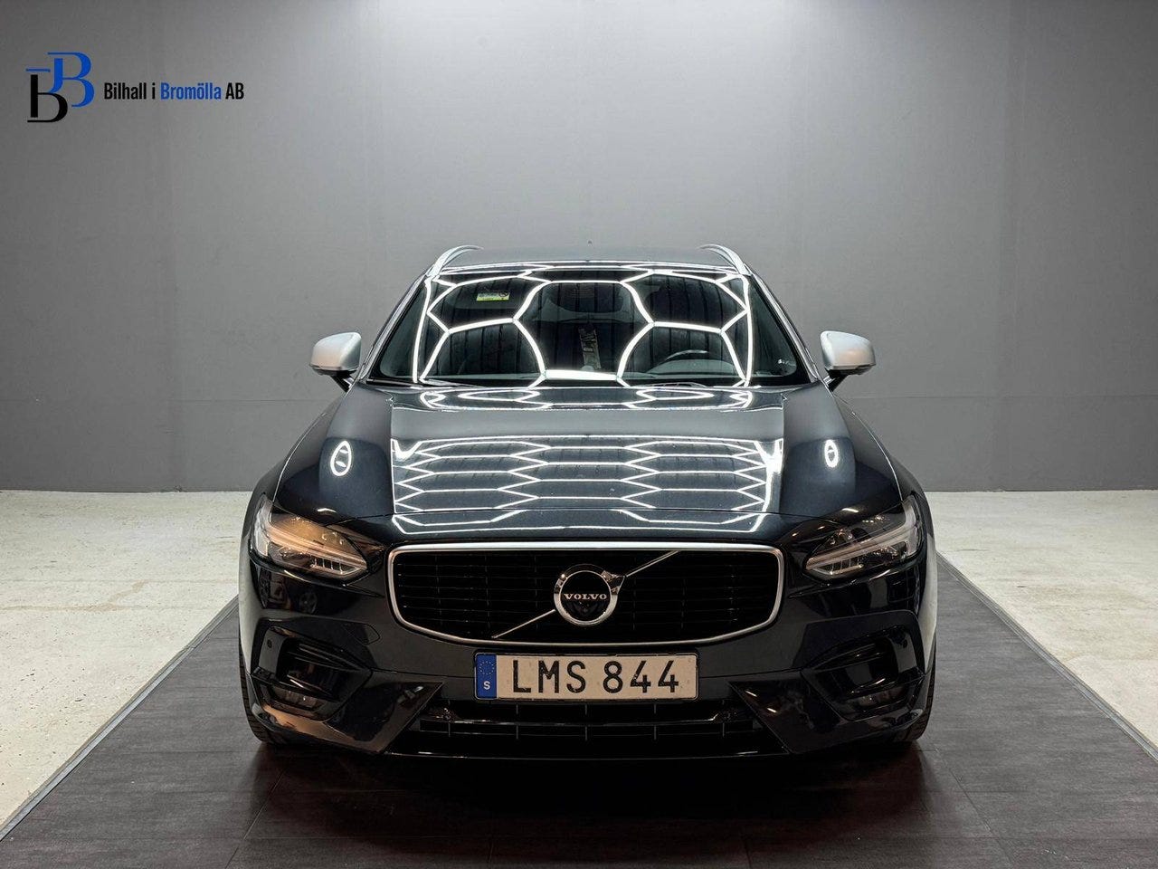 Volvo V90 2018 – bild 1 av 18