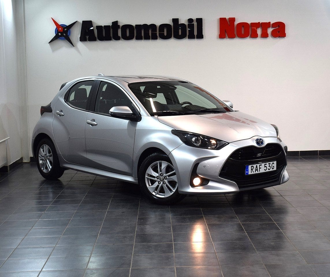 Toyota Yaris 2023 – bild 1 av 21