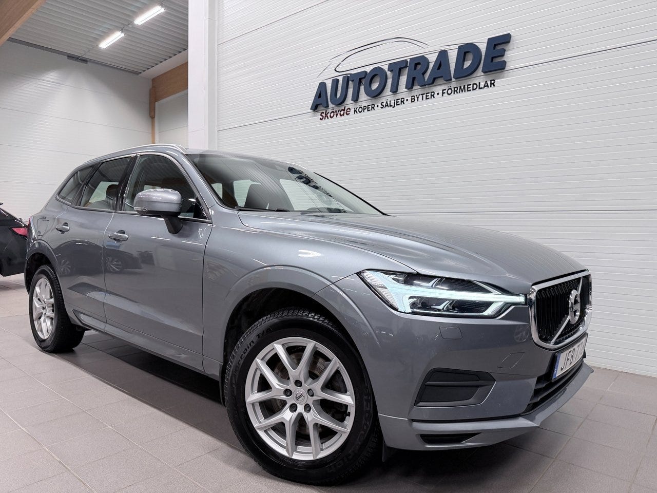 Volvo XC60 2019 – bild 1 av 16