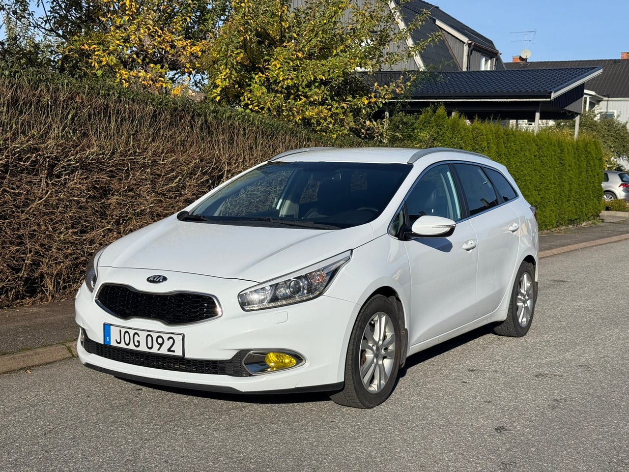 Kia Ceed 2013 – bild 1 av 10