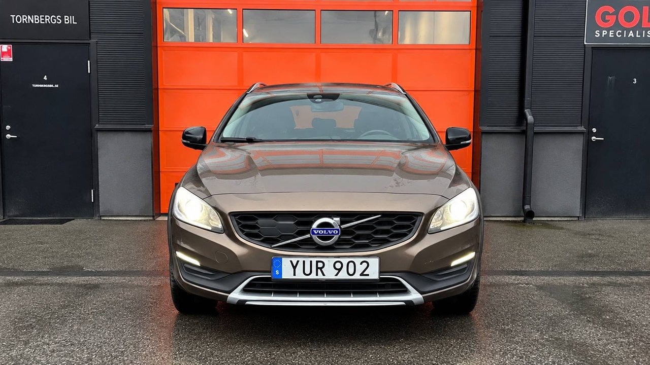 Volvo V60 Cross Country 2018 – bild 1 av 3