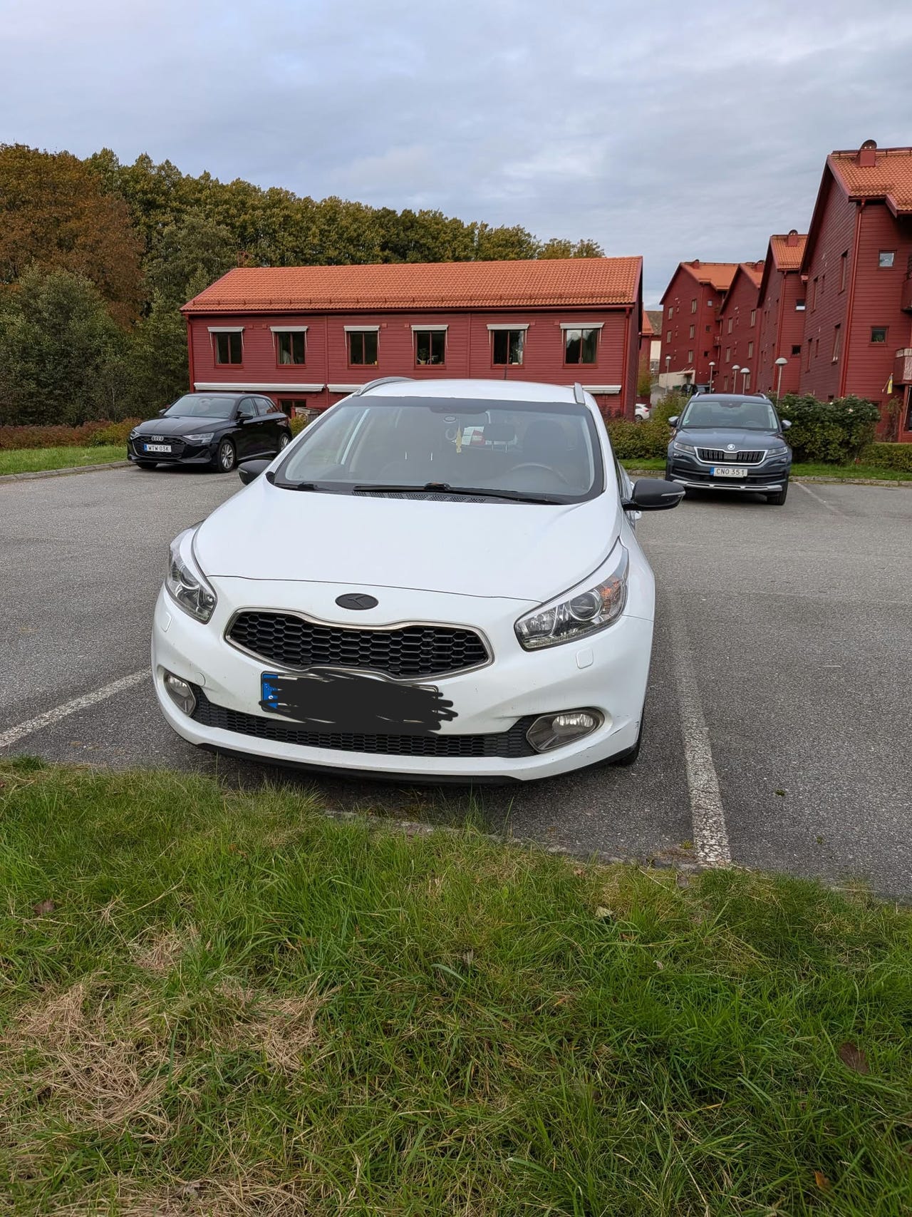 Kia Ceed 2013 – bild 1 av 6