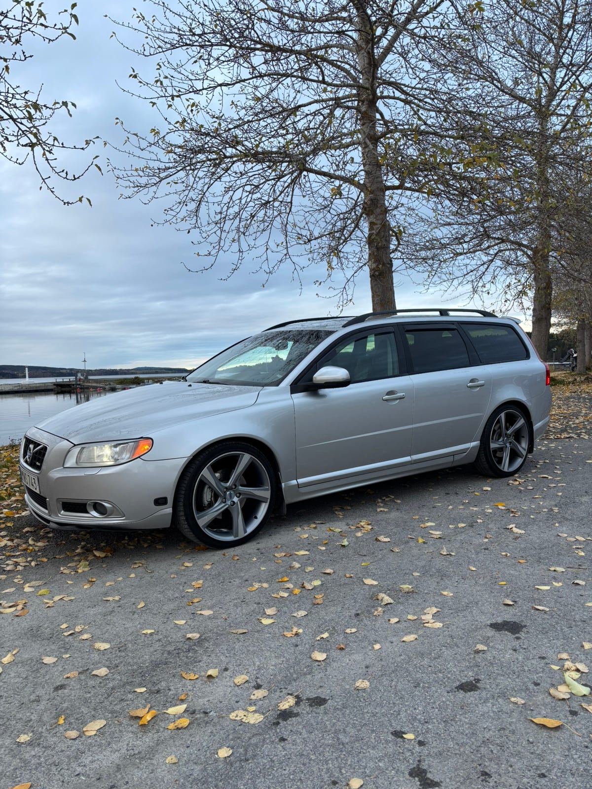 Volvo V70 2013 – bild 1 av 8