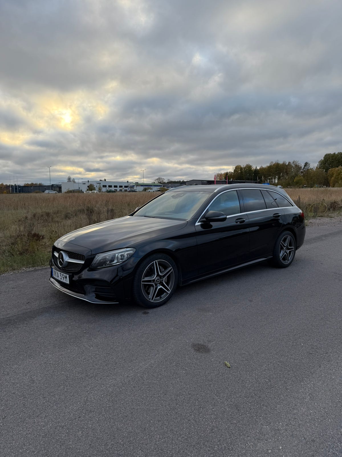 Mercedes-Benz C220 d 2020 – bild 1 av 5