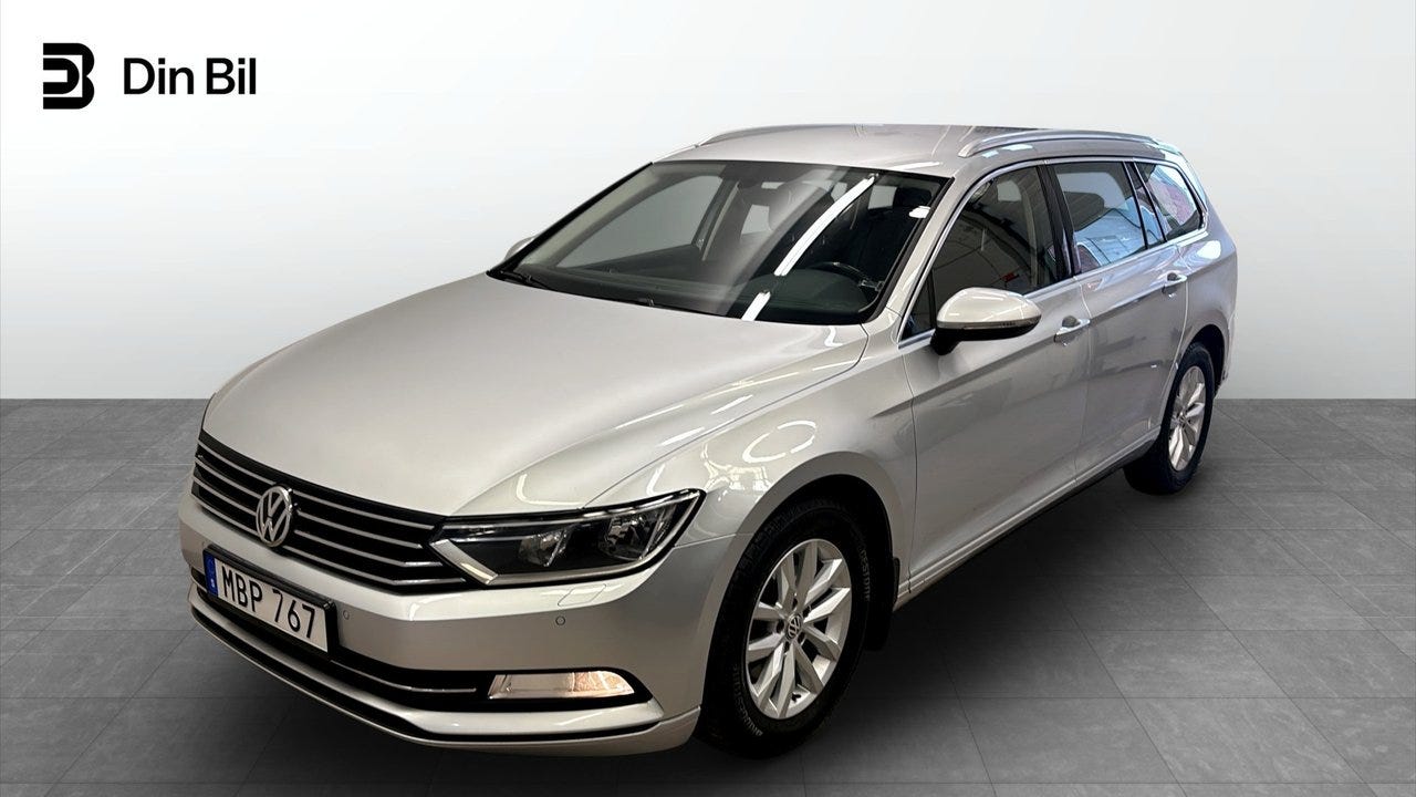 Volkswagen Passat 2016 – bild 1 av 12