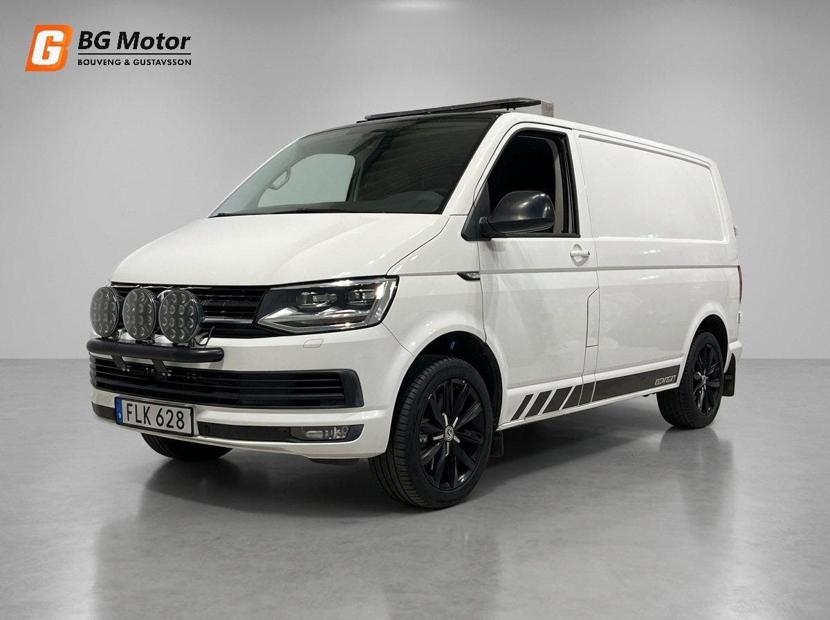 Volkswagen Transporter 2018 – bild 1 av 19