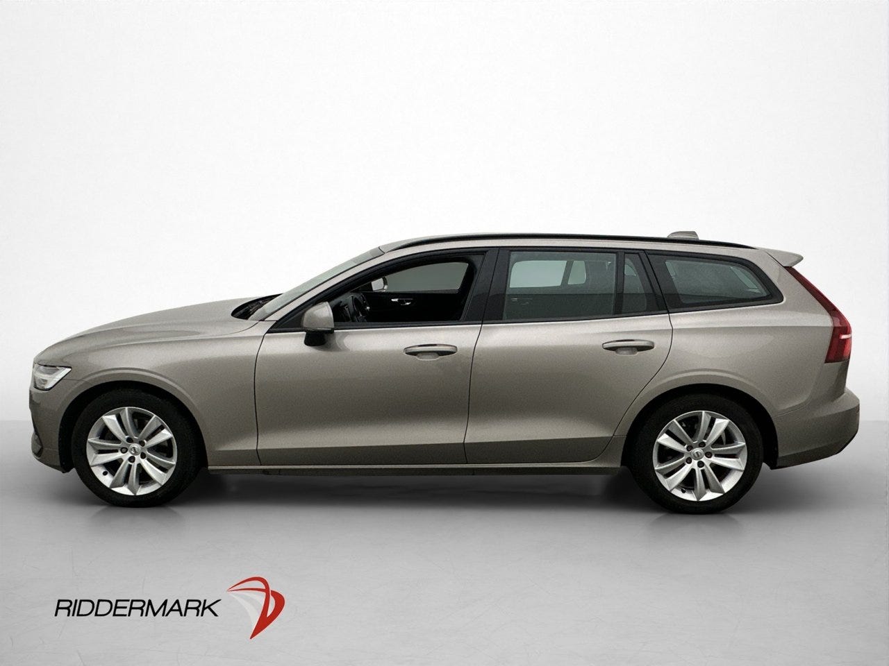 Volvo V60 2020 – bild 1 av 24