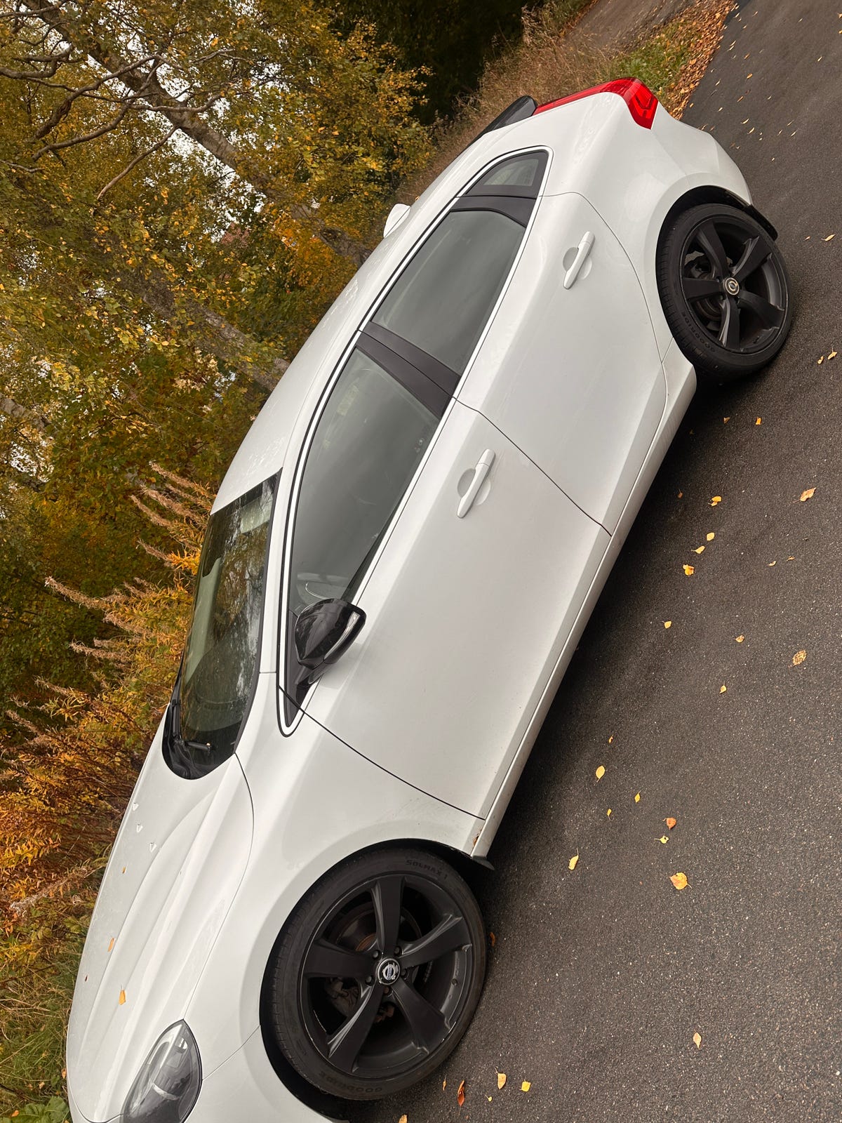 Volvo V40 2014 – bild 1 av 9