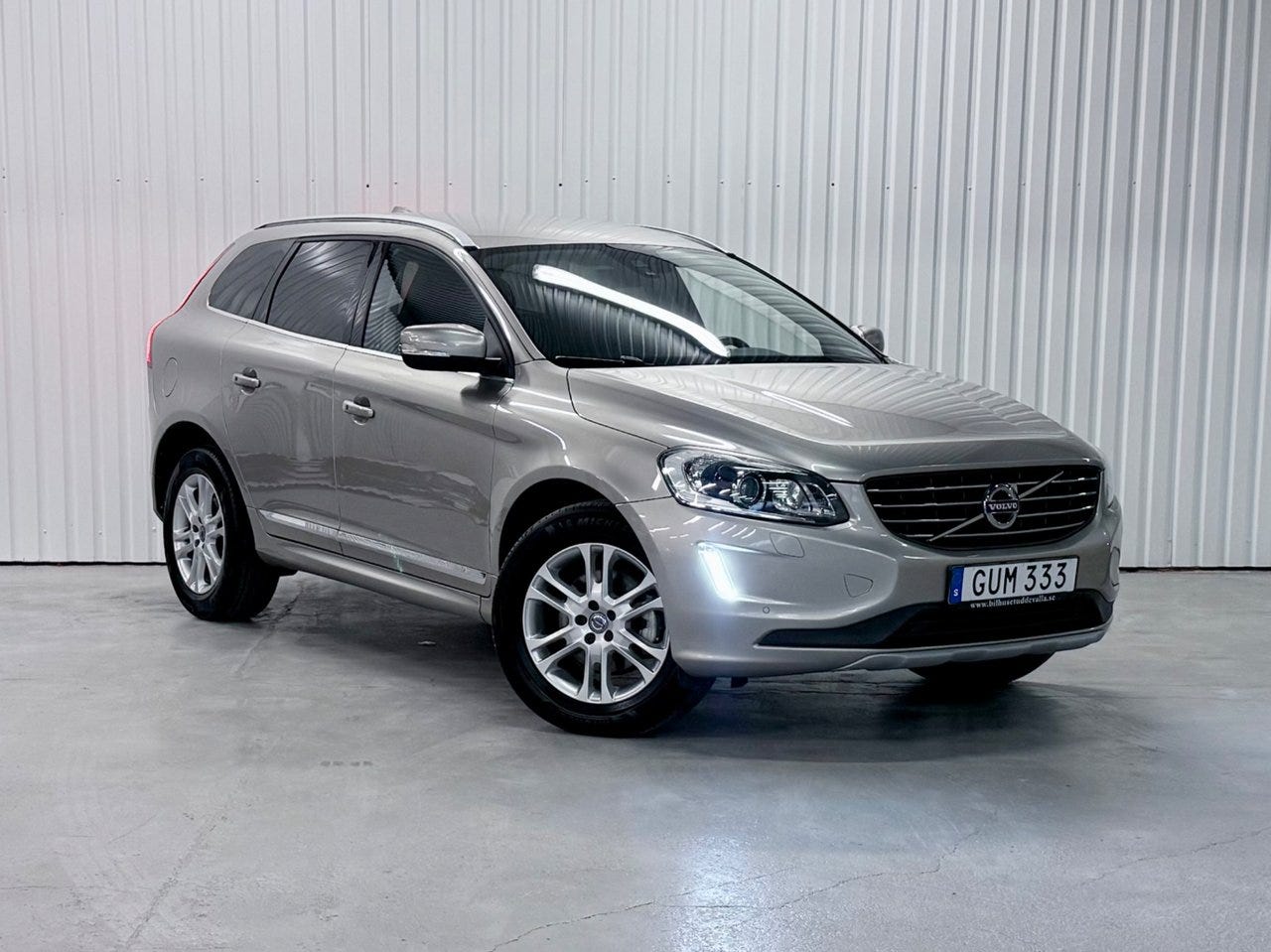 Volvo XC60 2016 – bild 1 av 23