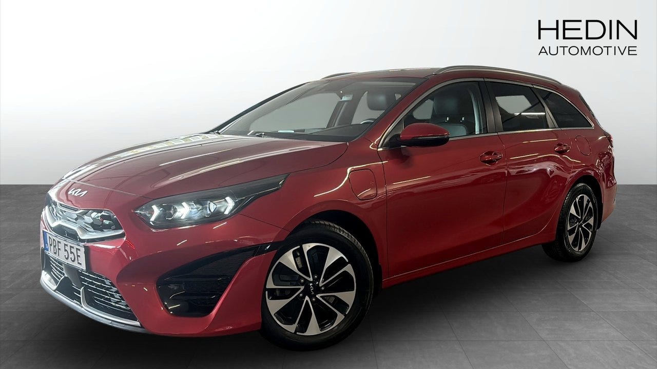 Kia Ceed 2023 – bild 1 av 12
