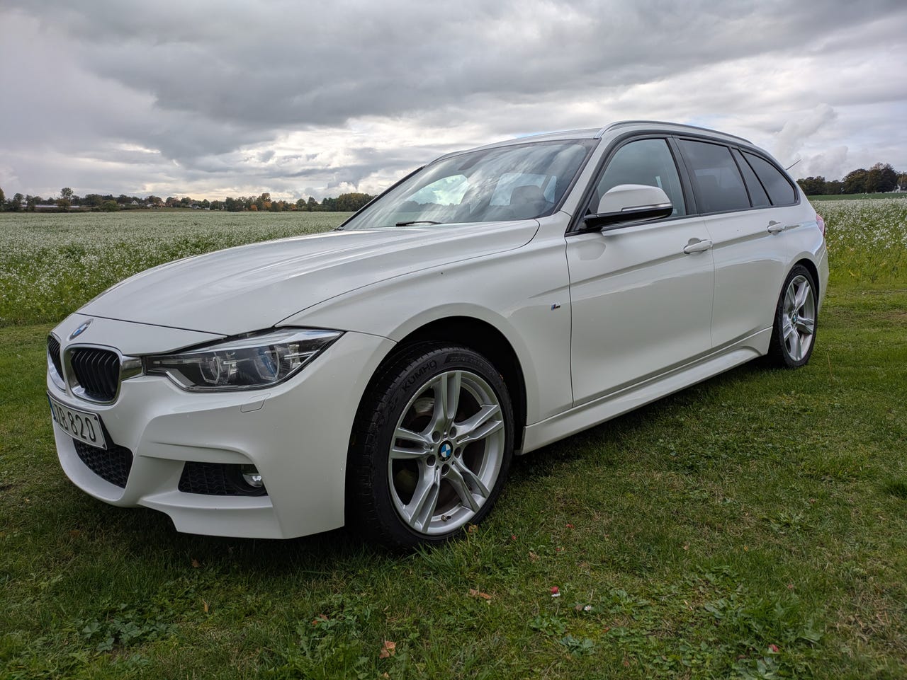 BMW 320xd 2016 – bild 1 av 15