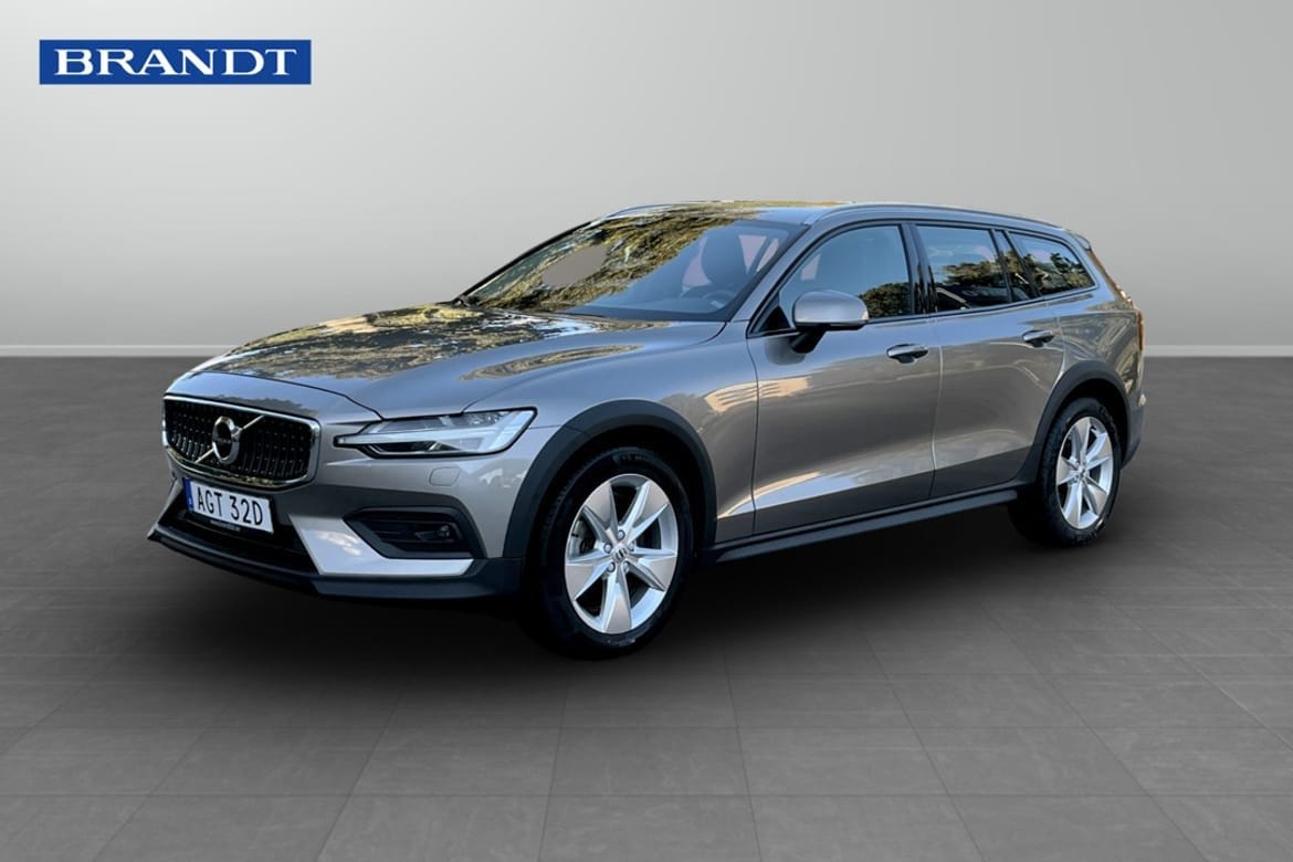 Volvo V60 Cross Country 2022 – bild 1 av 9