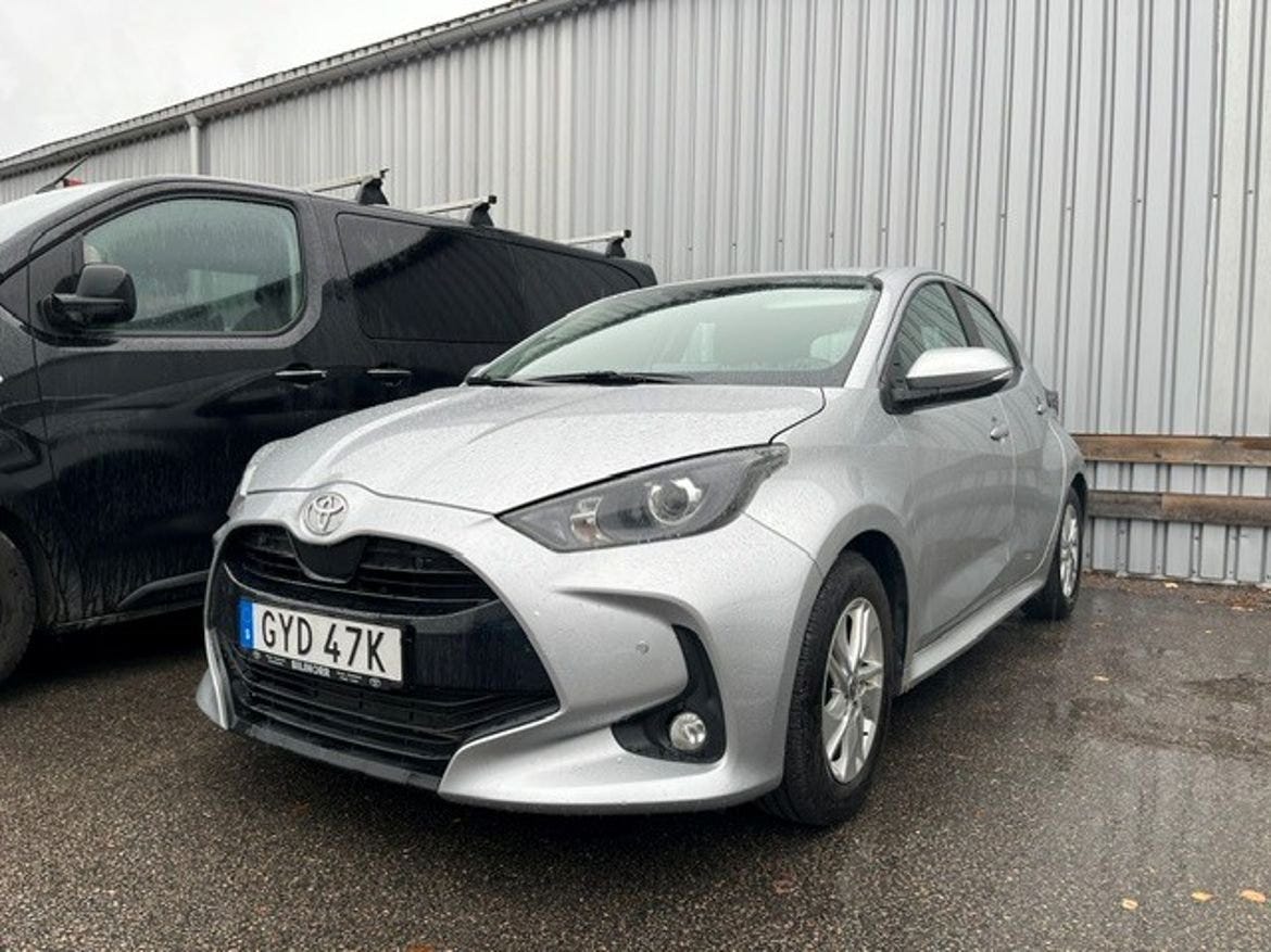 Toyota Yaris 2025 – bild 1 av 2