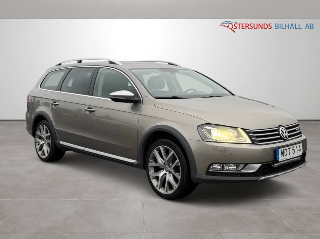 Volkswagen Passat Alltrack 2015 – bild 1 av 11