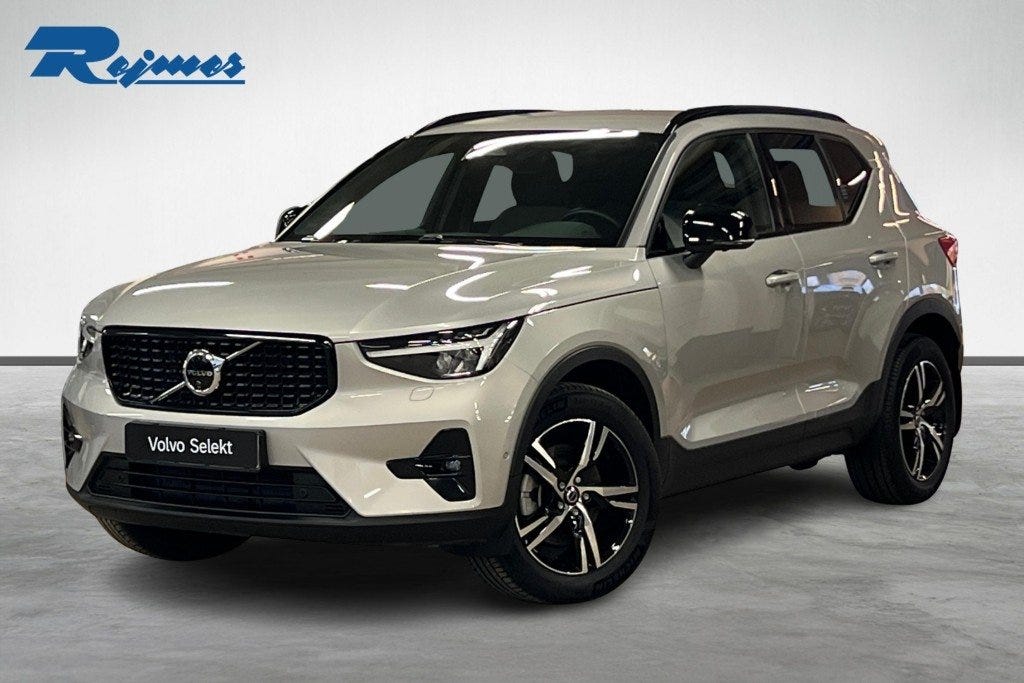 Volvo XC40 2025 – bild 1 av 22