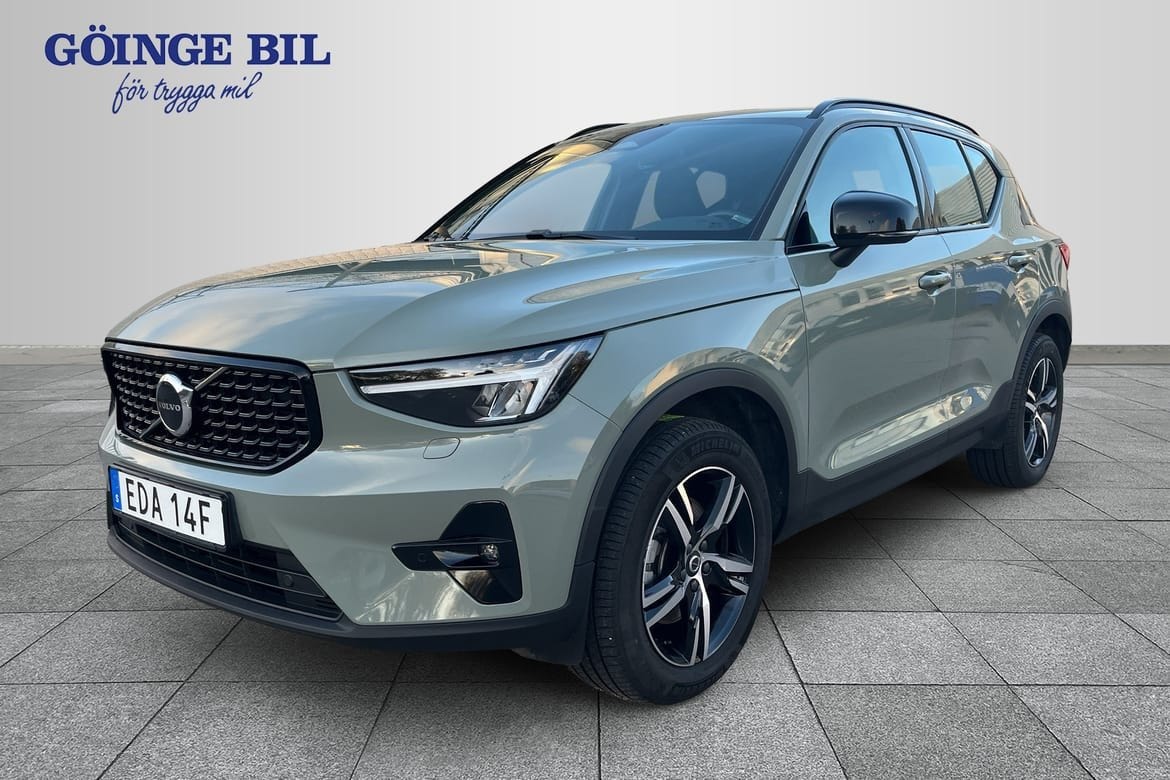 Volvo XC40 2025 – bild 1 av 17