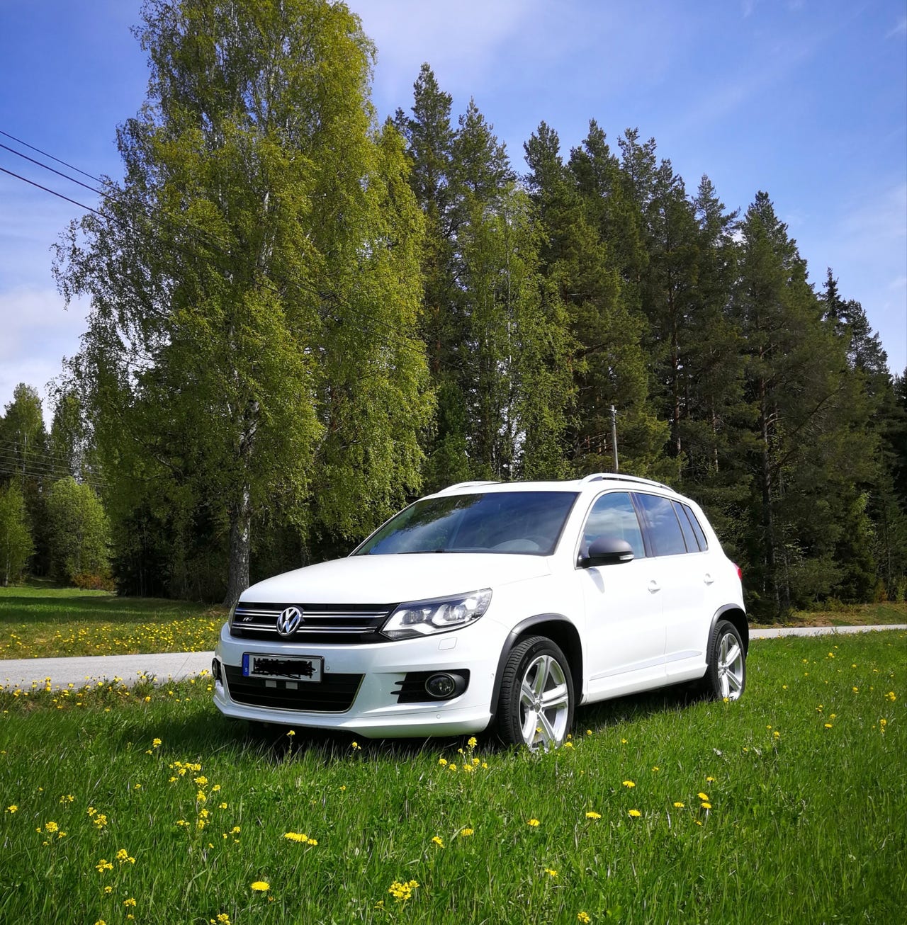 Volkswagen Tiguan 2016 – bild 1 av 2