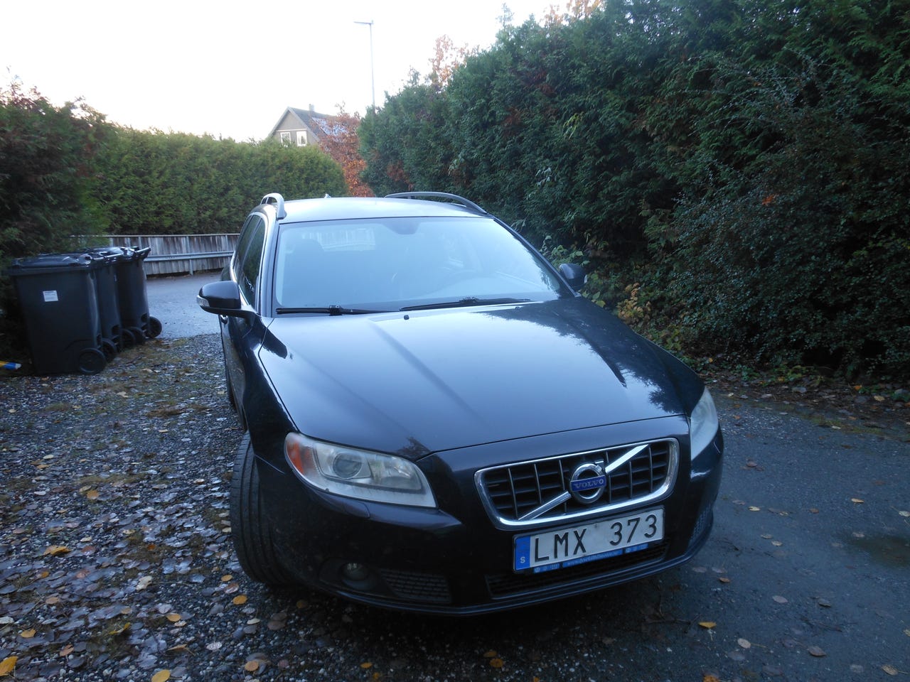 Volvo V70 2010 – bild 1 av 6