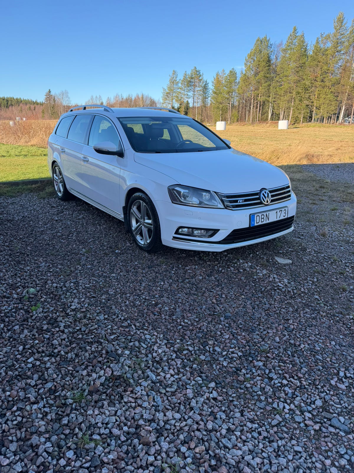 Volkswagen Passat 2014 – bild 1 av 4