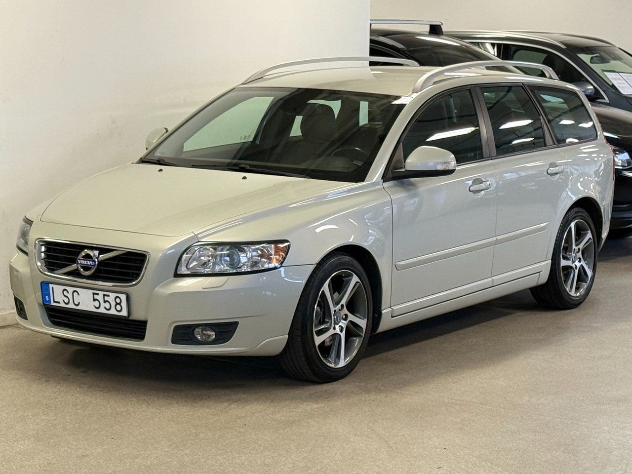 Volvo V50 2012 – bild 1 av 15