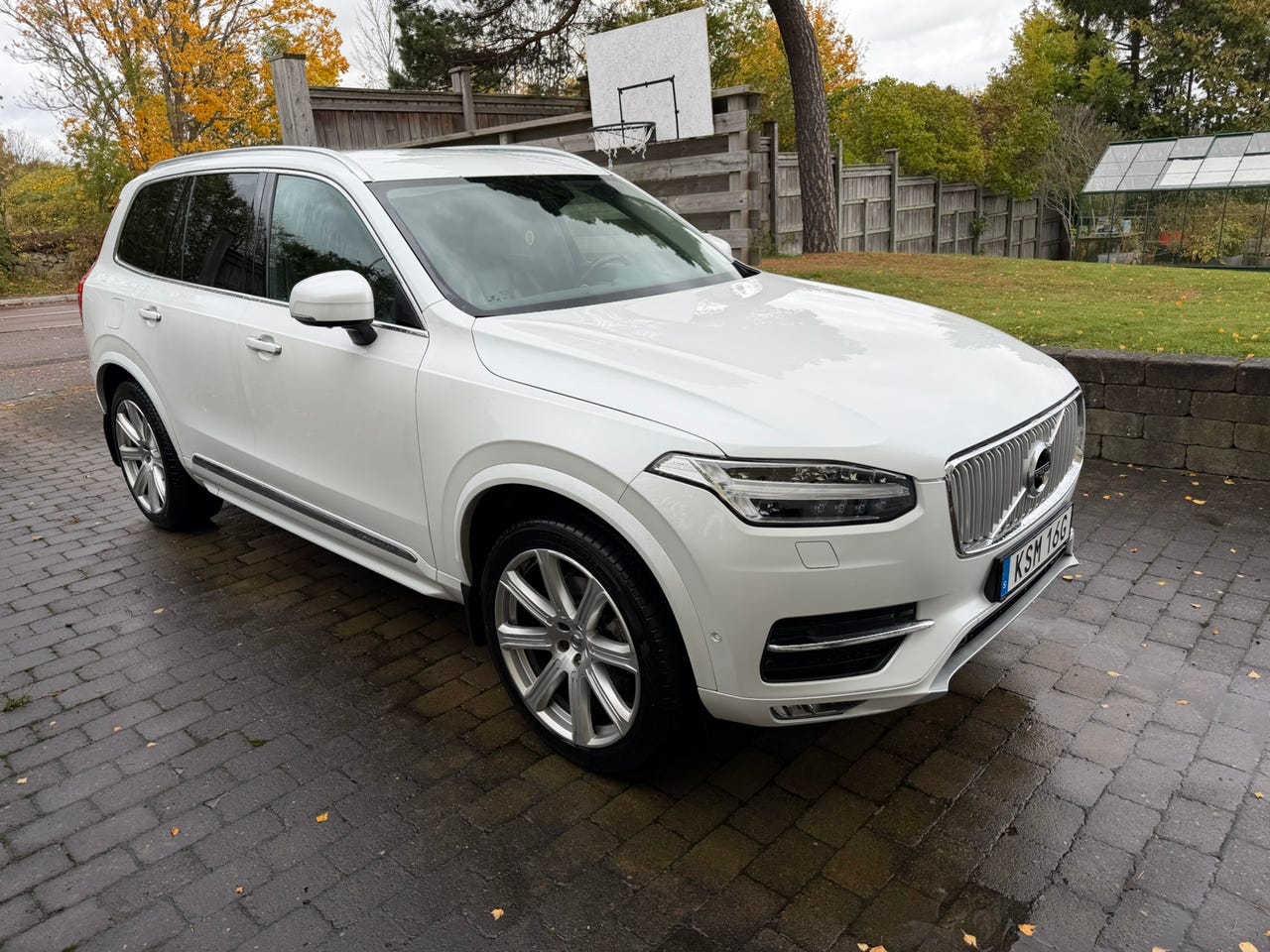 Volvo XC90 2016 – bild 1 av 7