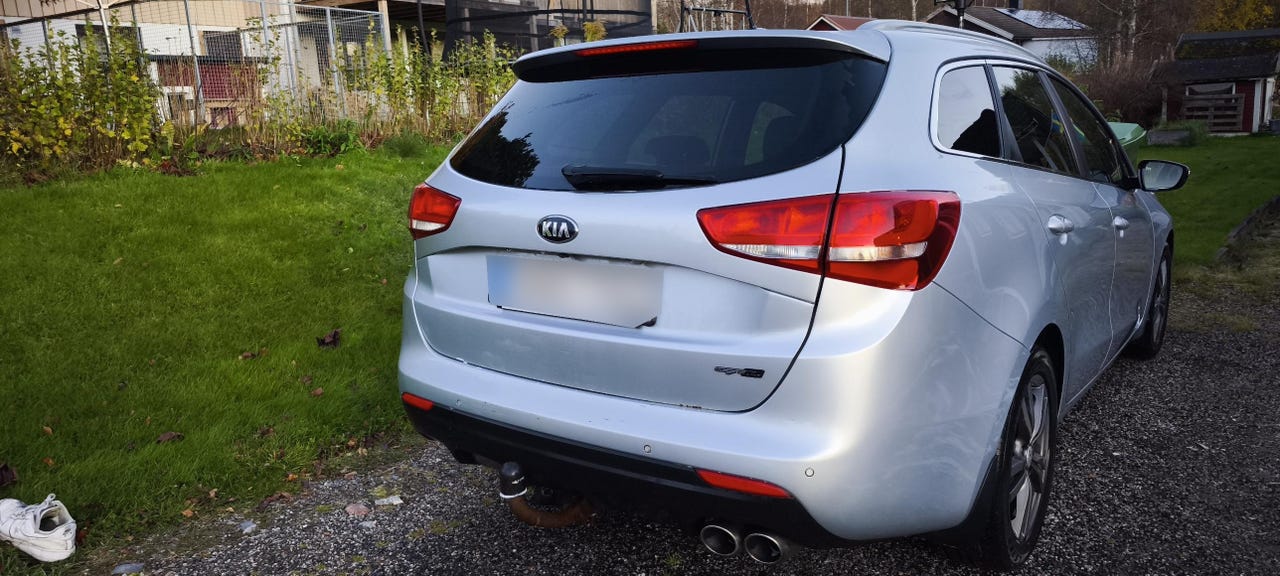 Kia Ceed 2016 – bild 1 av 3