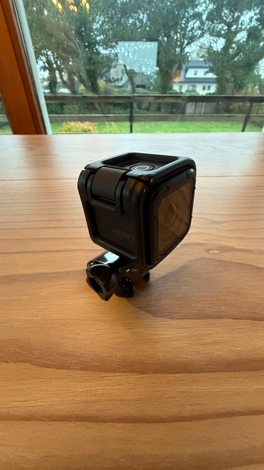 GoPro HERO Session med 32 GB minneskort, fäste och case | Blocket