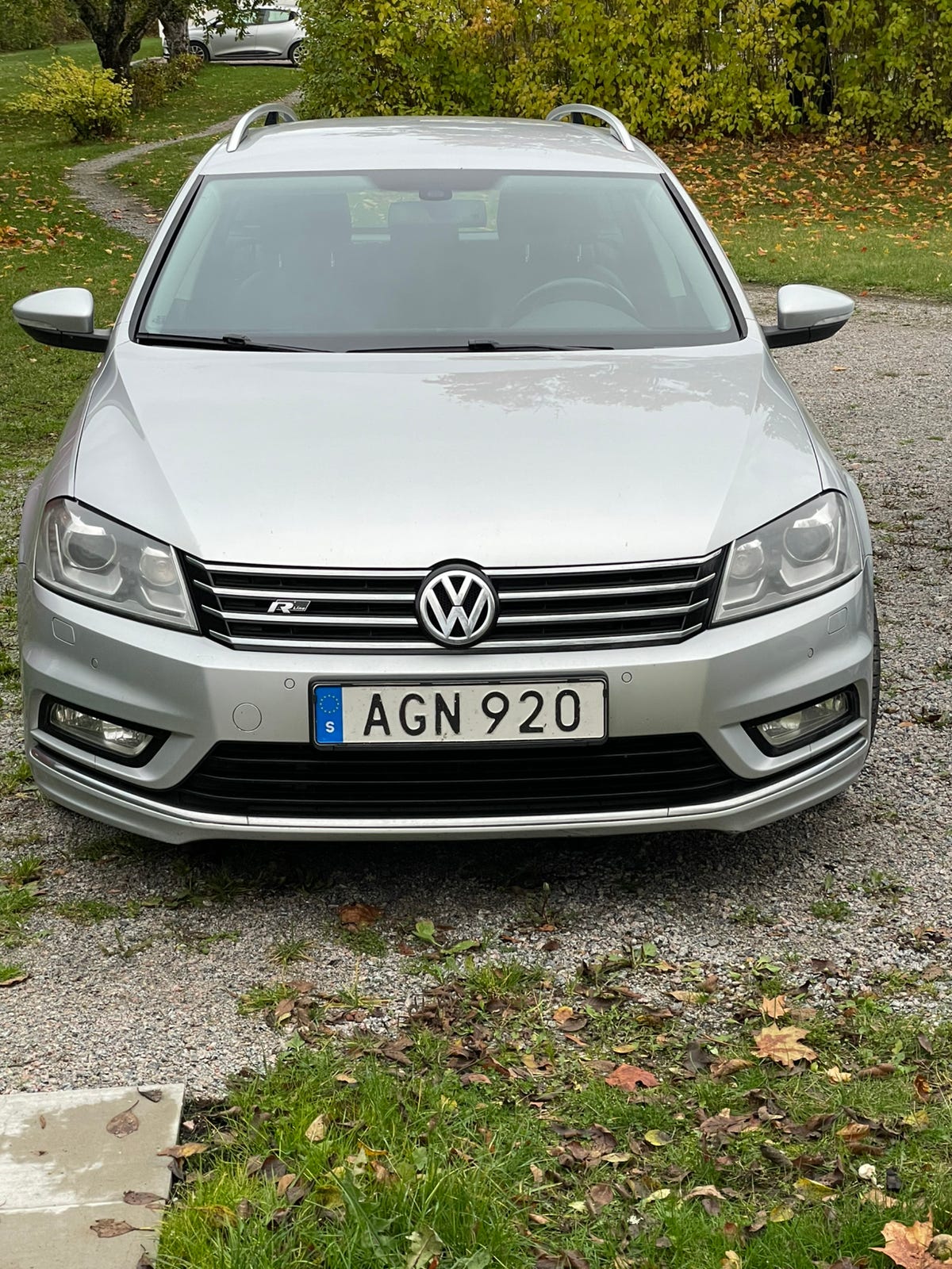 Volkswagen Passat 2015 – bild 1 av 5