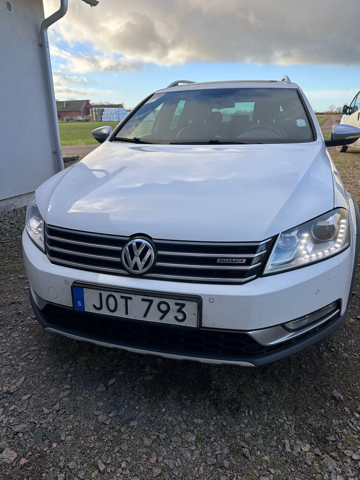 Volkswagen Passat Alltrack 2015 – bild 1 av 10