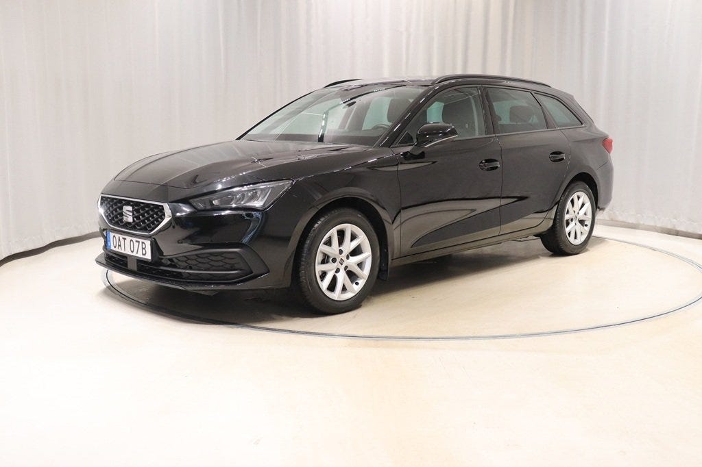 Seat Leon 2025 – bild 1 av 10