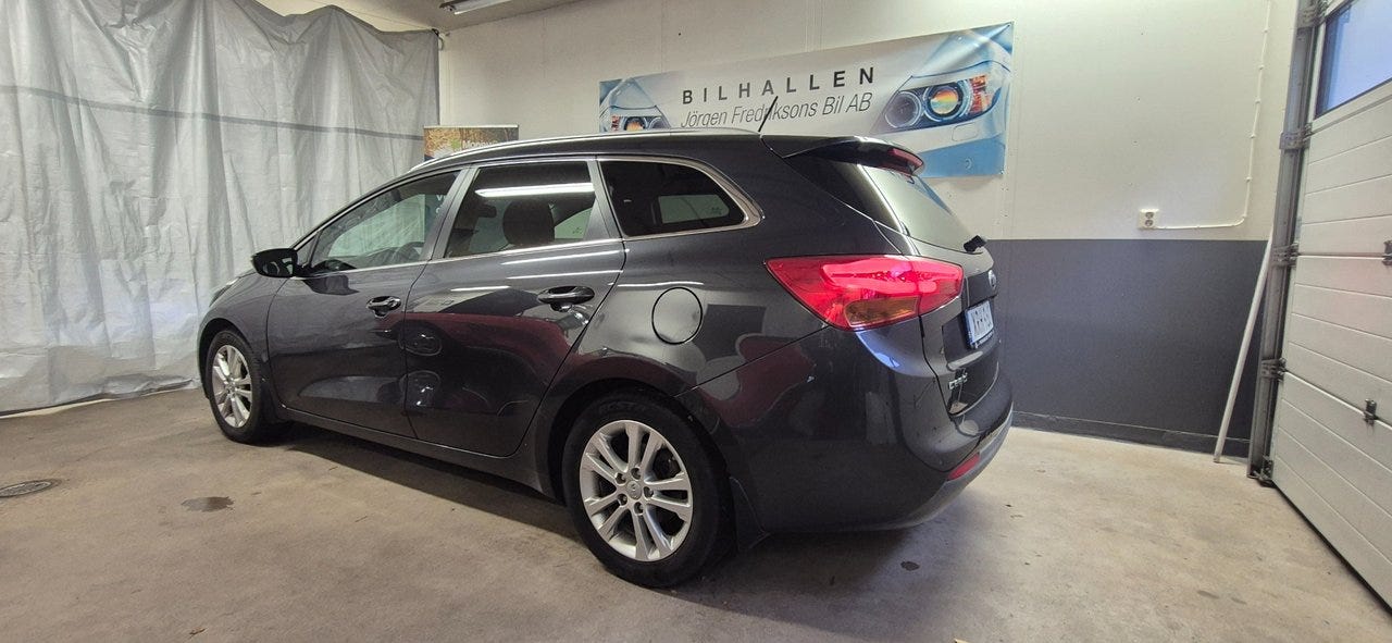 Kia Ceed 2015 – bild 1 av 7