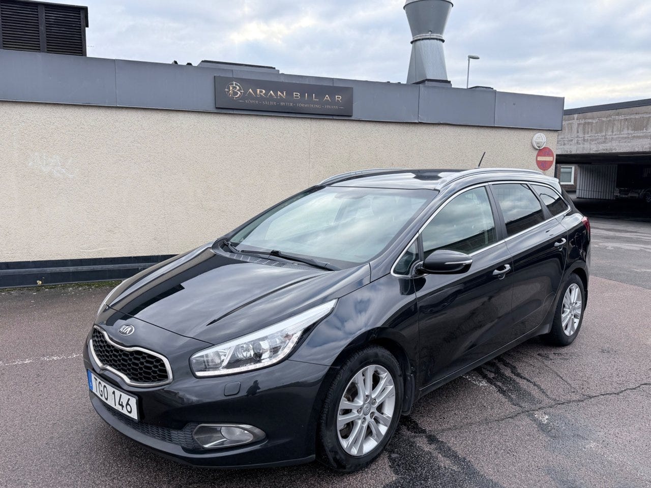 Kia Ceed 2014 – bild 1 av 8