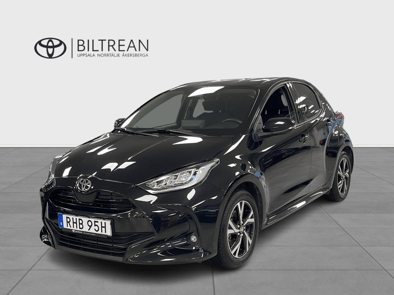 Toyota Yaris 2025 – bild 1 av 15