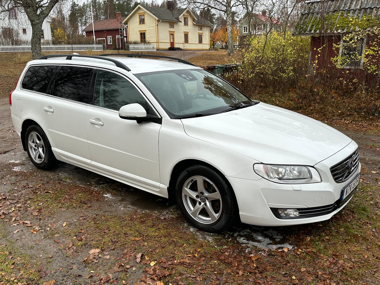 Volvo V70 2016 – bild 1 av 6