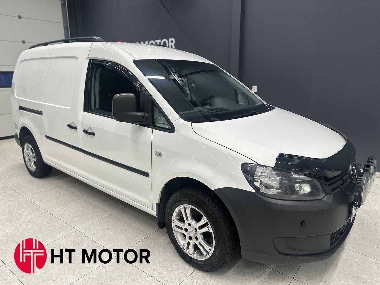 Volkswagen Caddy Maxi 2015 – bild 1 av 15