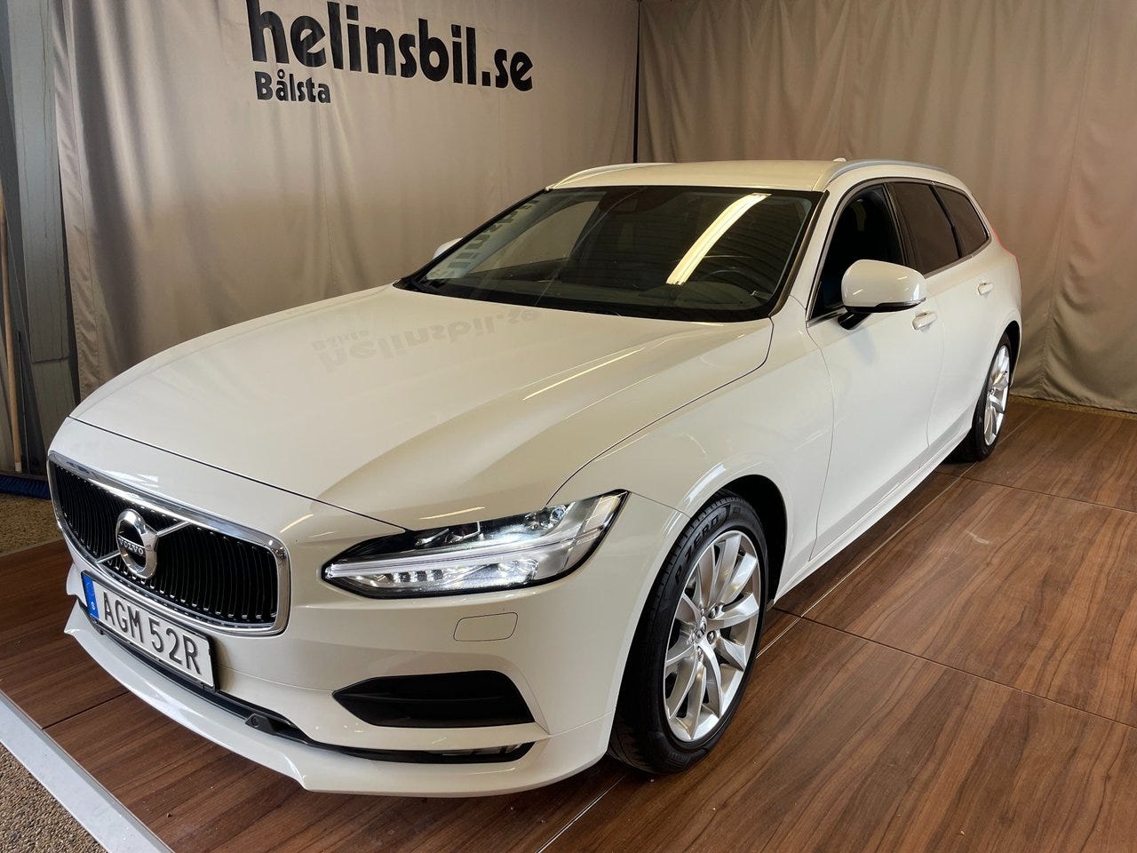 Volvo V90 2019 – bild 1 av 7