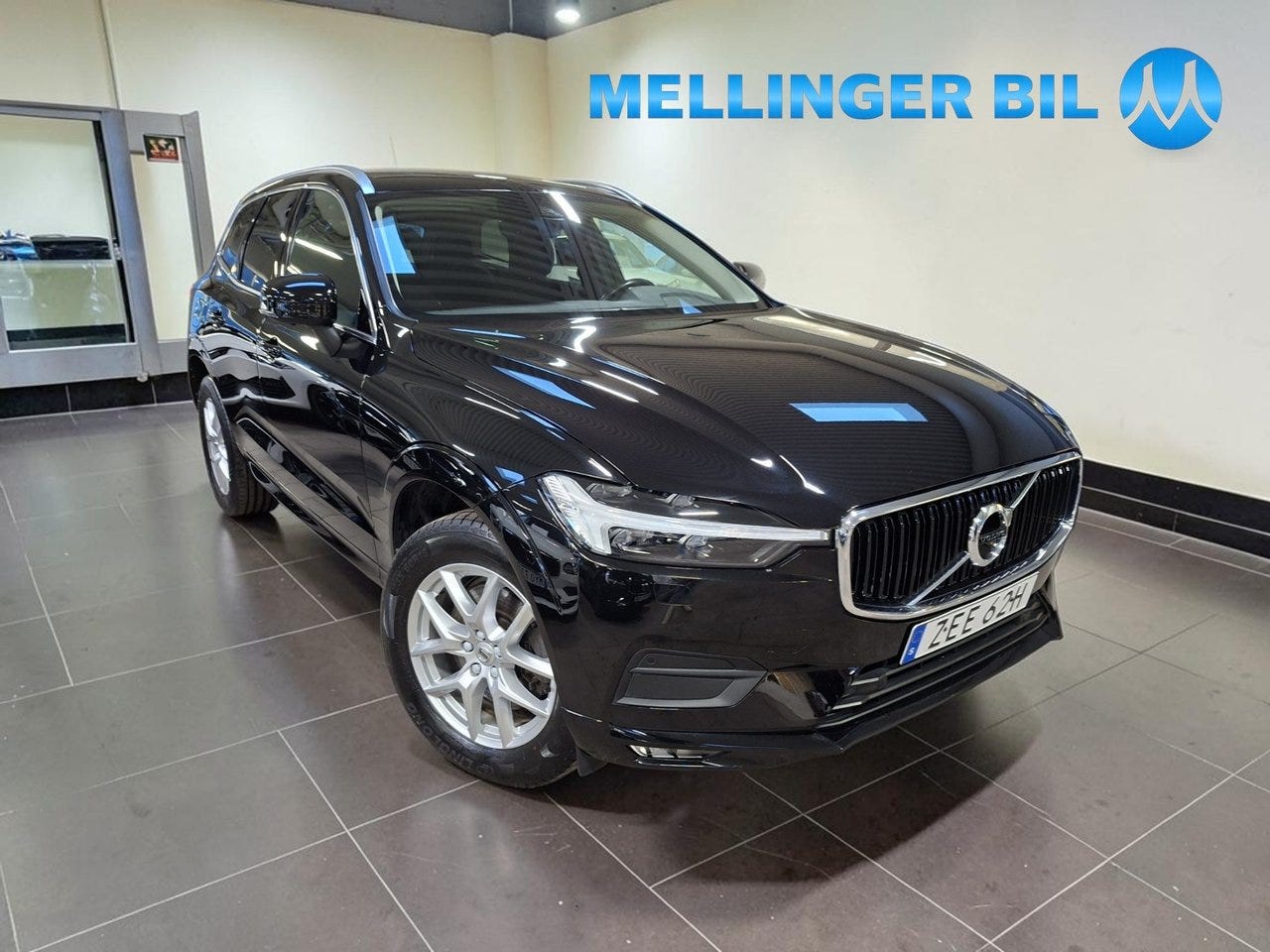 Volvo XC60 2021 – bild 1 av 24
