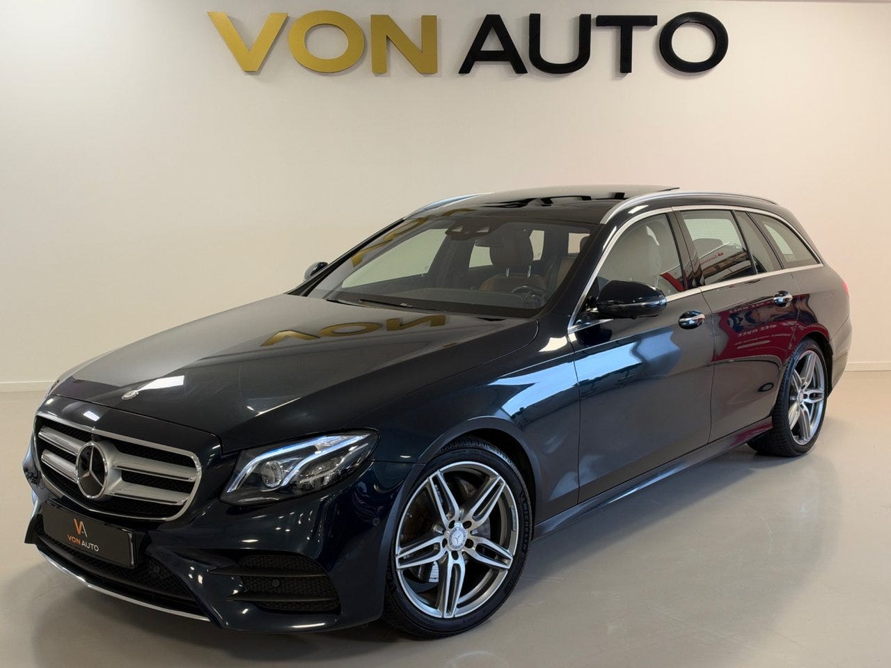 Mercedes-Benz E 220 2017 – bild 1 av 22