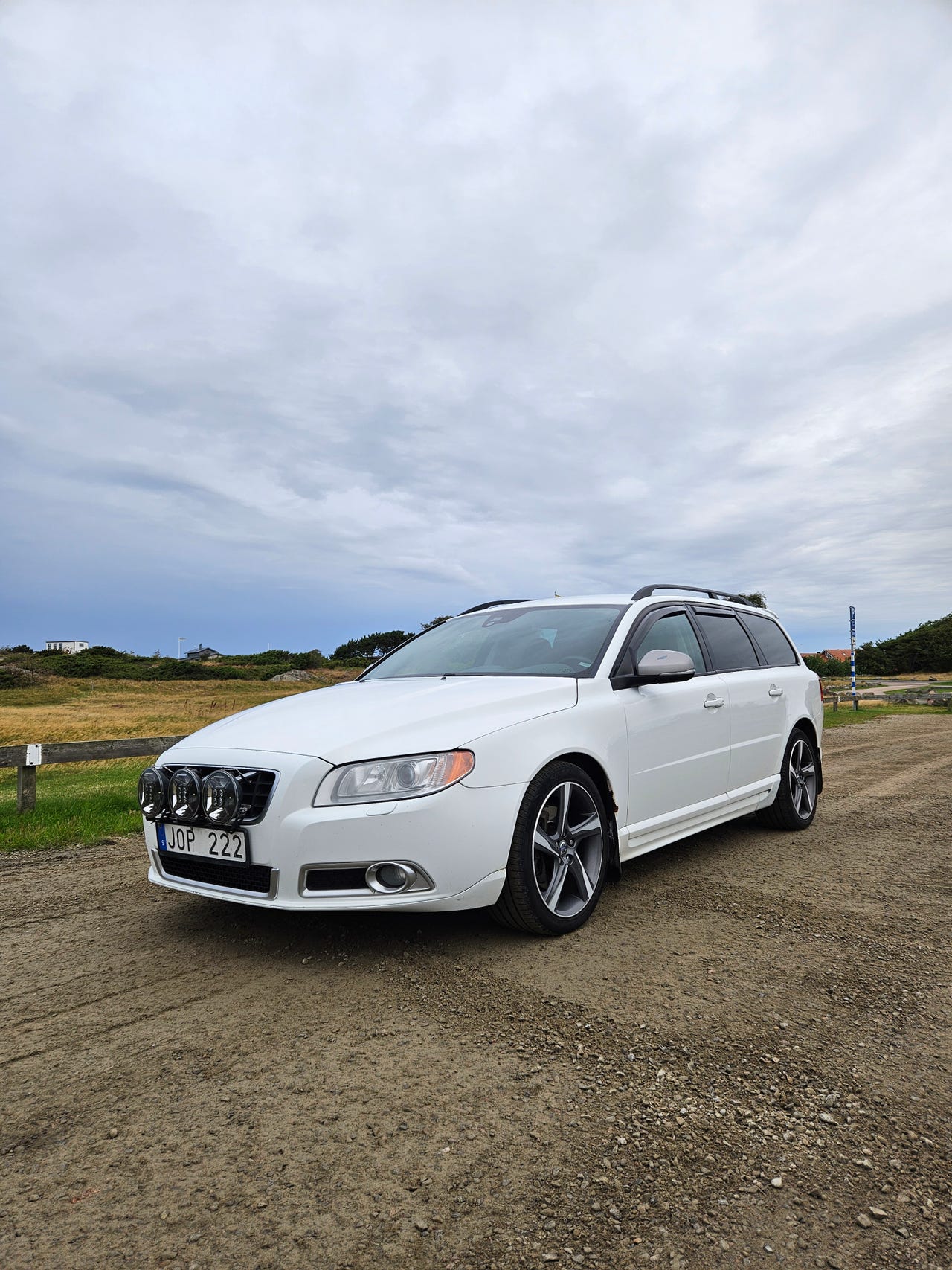 Volvo V70 2013 – bild 1 av 9