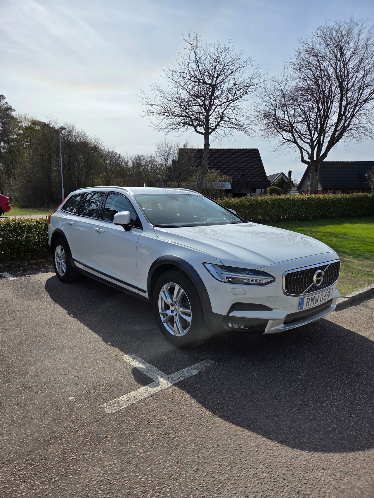 Volvo V90 Cross Country 2018 – bild 1 av 7