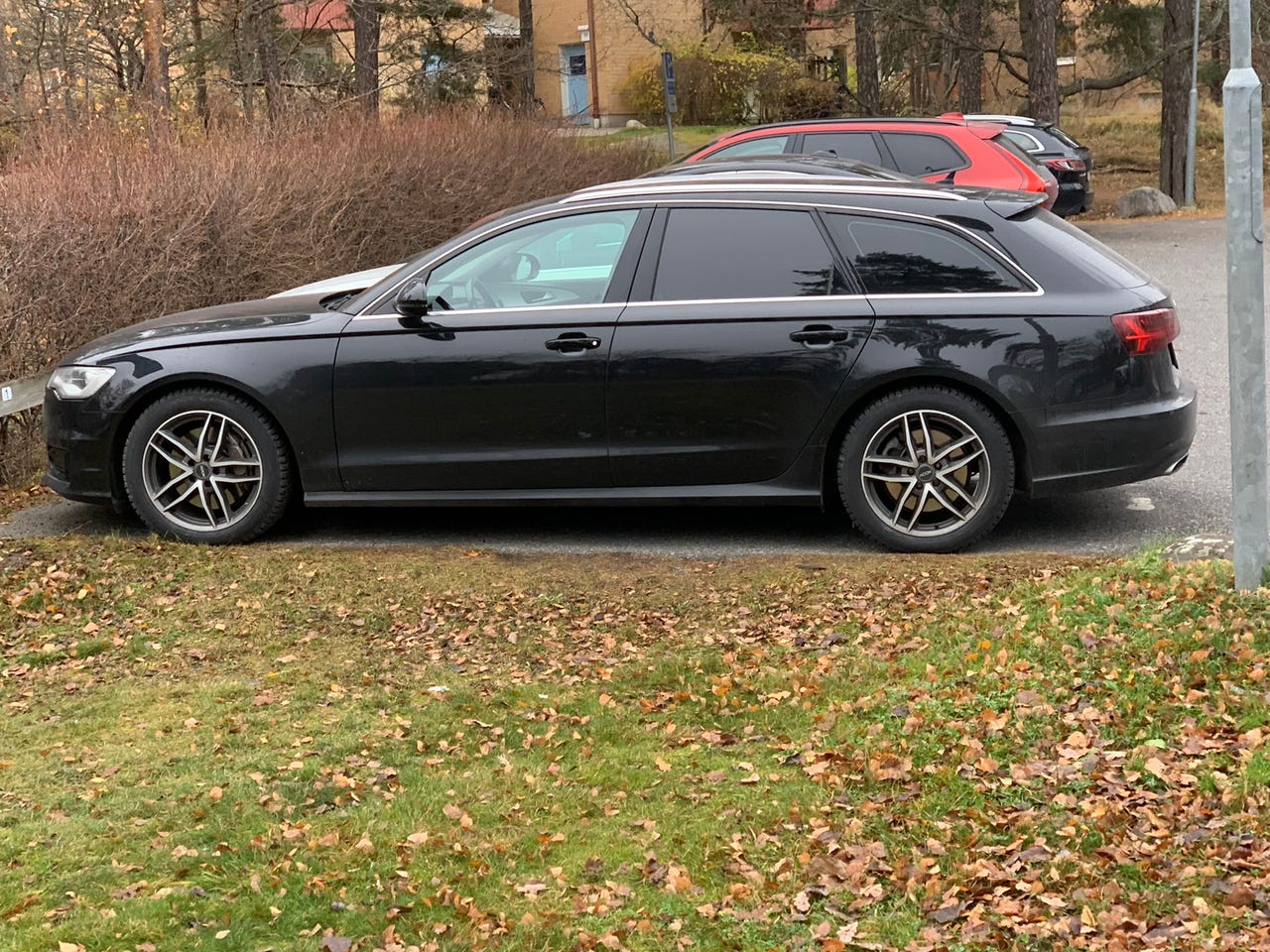 Audi A6 2016 – bild 1 av 4