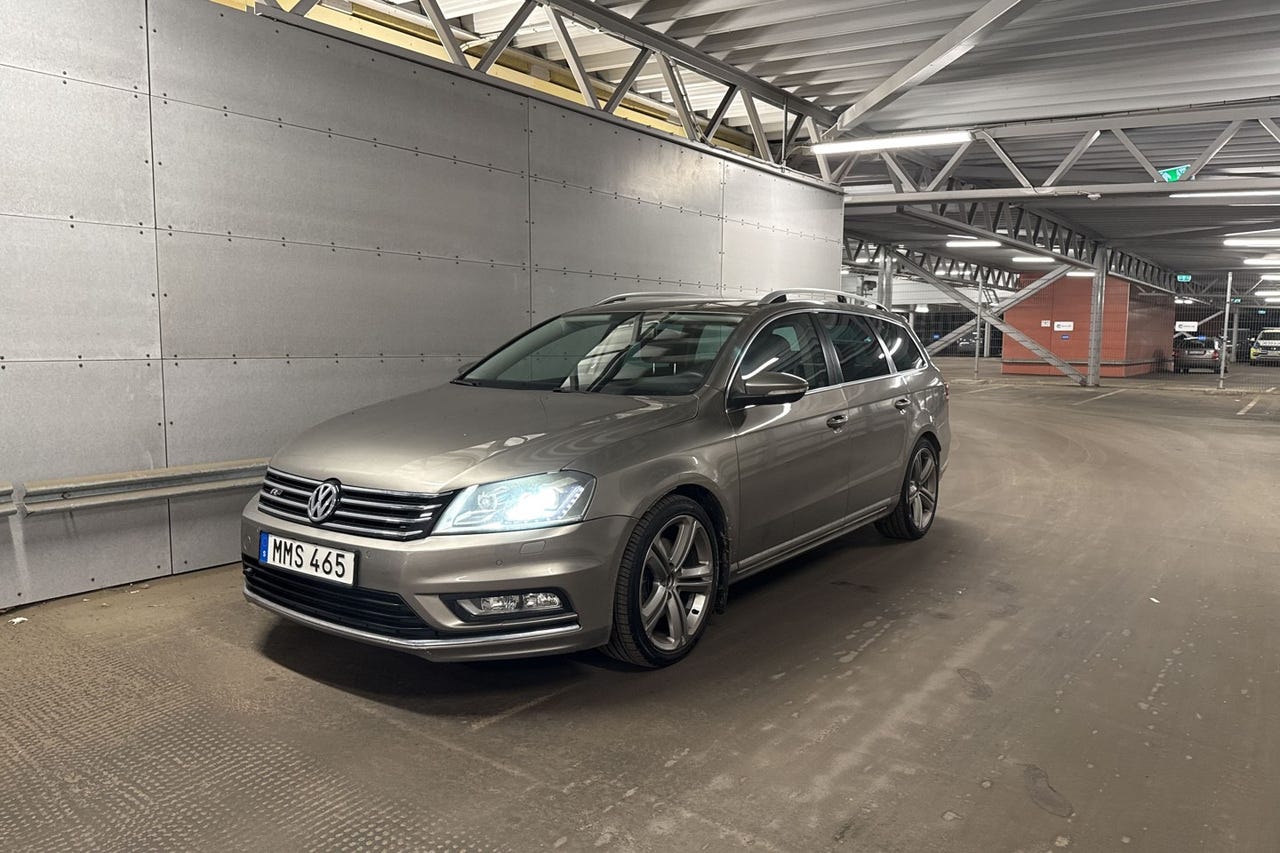 Volkswagen Passat 2013 – bild 1 av 12